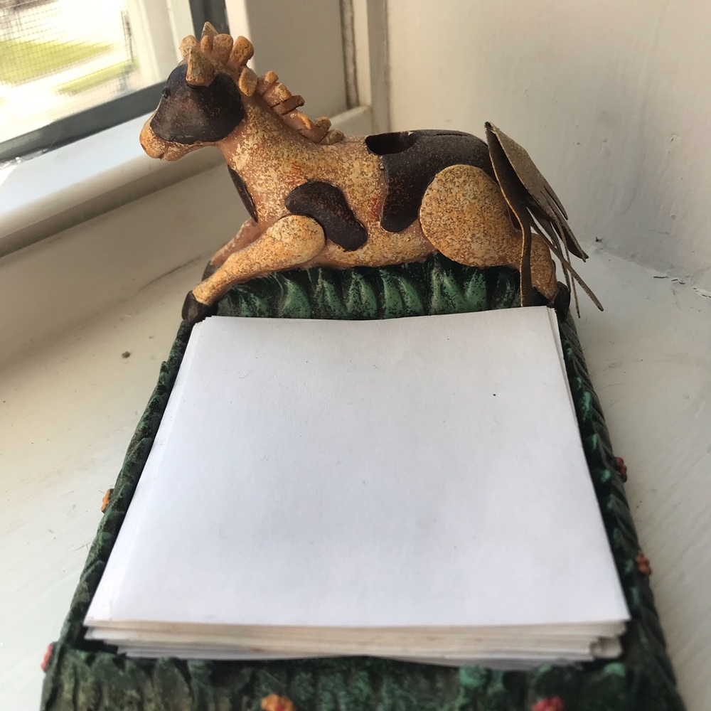 🌲🌲Adorable Paint Horse Memo Pad Holder